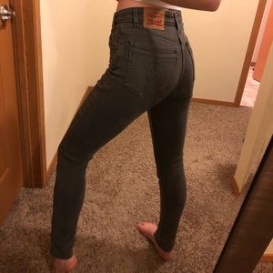 721 vintage high waisted Levi